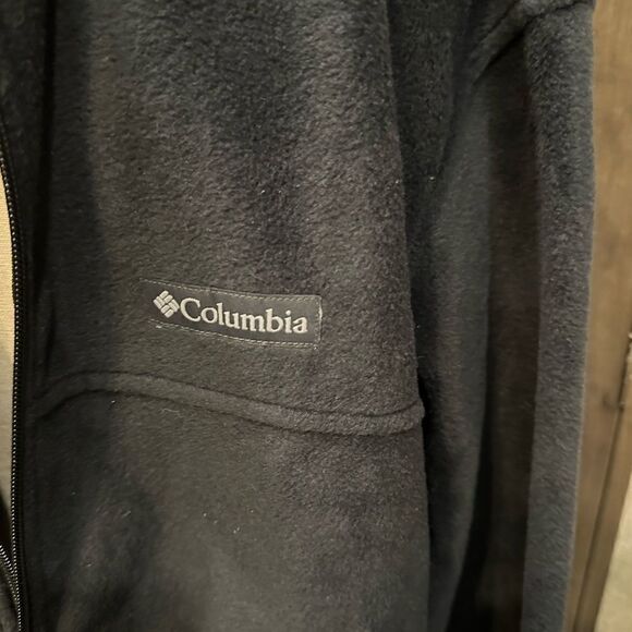 Columbia Fleece Jacket - Picture 2 of 4
